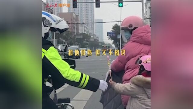 今天的头条留给他们:人民警察