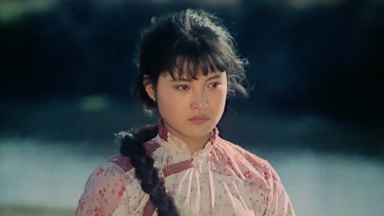 老电影《小花》插曲《妹妹找哥泪花流》歌声感染人心,催人泪下!