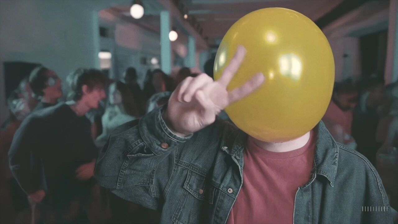 这部短片由沃尔特·伍德曼(walter woodman),西德尼·利德尔(sidney