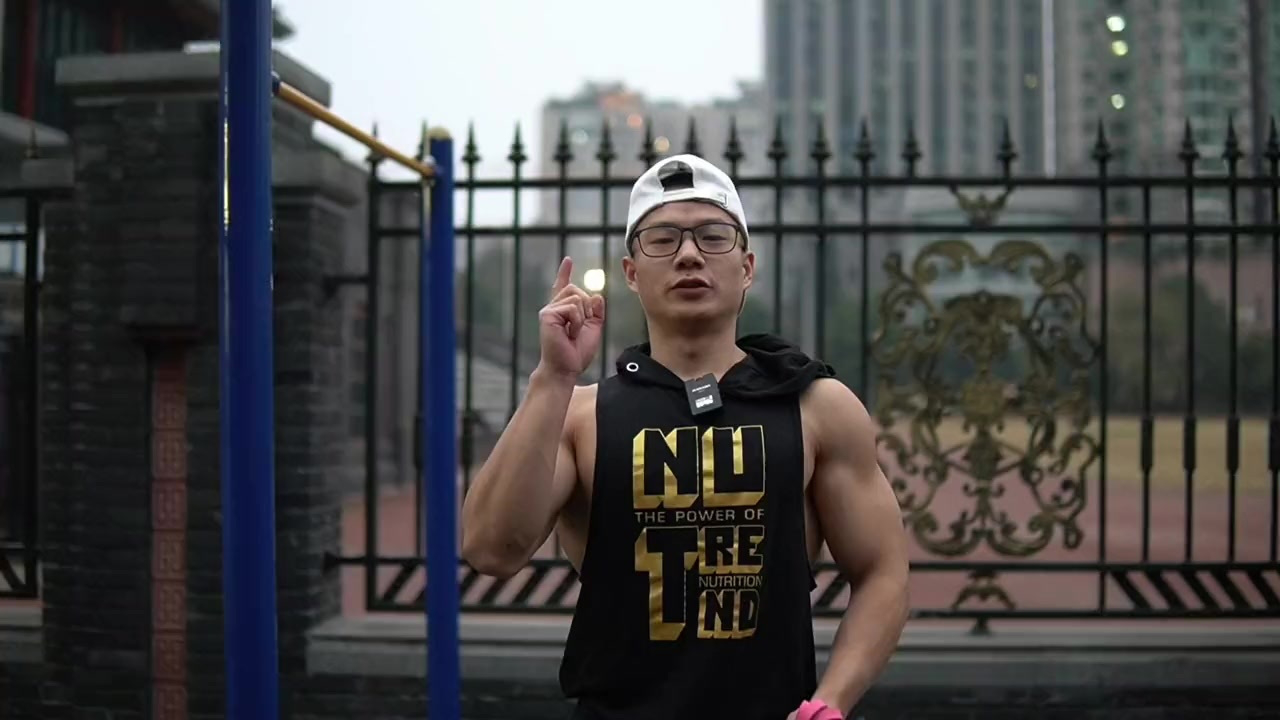 今天做200双杠_1