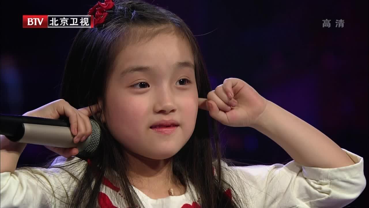 李姝娴甜美献唱妈妈的吻现场撒娇萌坏古巨基