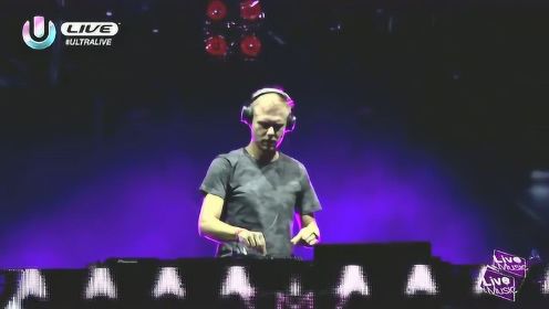 阿明Armin van Buuren顶级DJ引爆夜空（ULTRA CHINA 2018 超时代音乐节北京站）