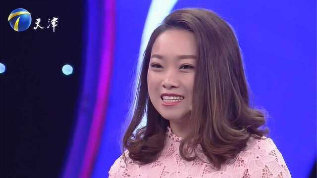 女嘉宾患胯骨错位,却有一副好嗓音,现场为观众和丈夫带来优美歌声