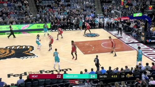 《NBA全场集锦》巴特勒密不透风上演死亡缠绕 妙传琼斯轻松暴扣