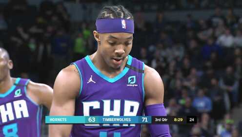 《NBA全场回放》【原声回放】黄蜂vs森林狼第3节 拉塞尔助飞比斯利单臂暴扣