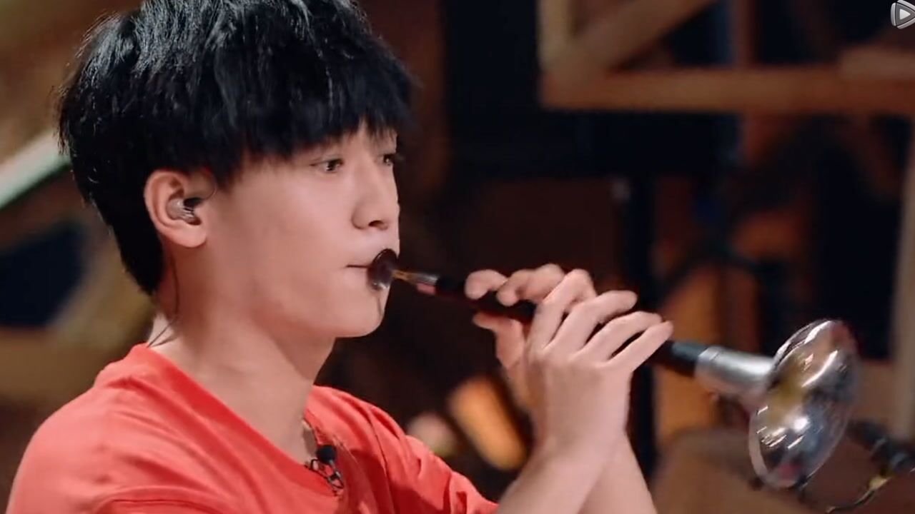 闫永强唢呐吹哆啦a梦可爱炸了