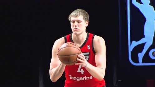 《NBA全场集锦》圣克鲁兹勇士vs猛龙905第2节中文解说回放