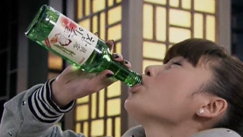 《林师傅在首尔》第11集02：芙蓉堂众人一起吃饭，善美一口气喝一瓶酒就为让林飞留下来