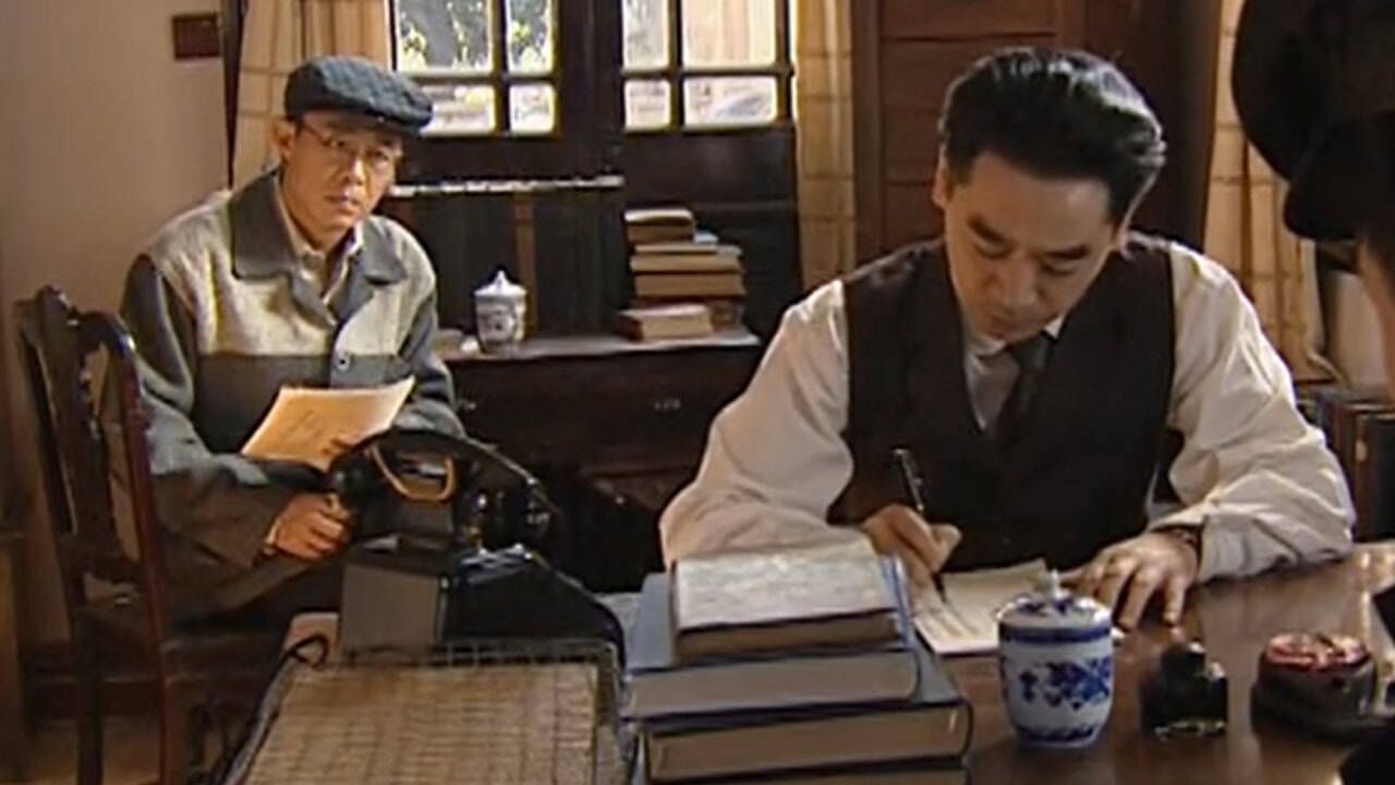 《陈赓大将》第七集02:周恩来批评顾顺章,顾顺章在心里生出嫌隙,渐渐堕落_高清1080P在线观看平台_腾讯视频