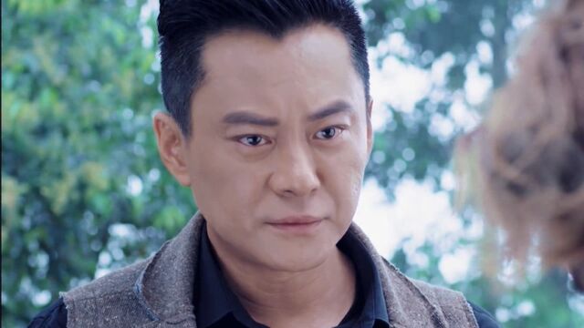 《反恐特战队之猎影》第三十九集02:陆豪用枪逼巴摩尔转钱给他