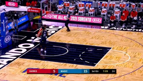 《NBA全场集锦》五大囧又有新素材！迈卡威妙传特雷杨轻松上篮得分