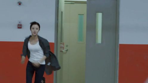 《学警旋风》第24集01：彭飞和雯雯重逢，竟被雯雯捉回了警局