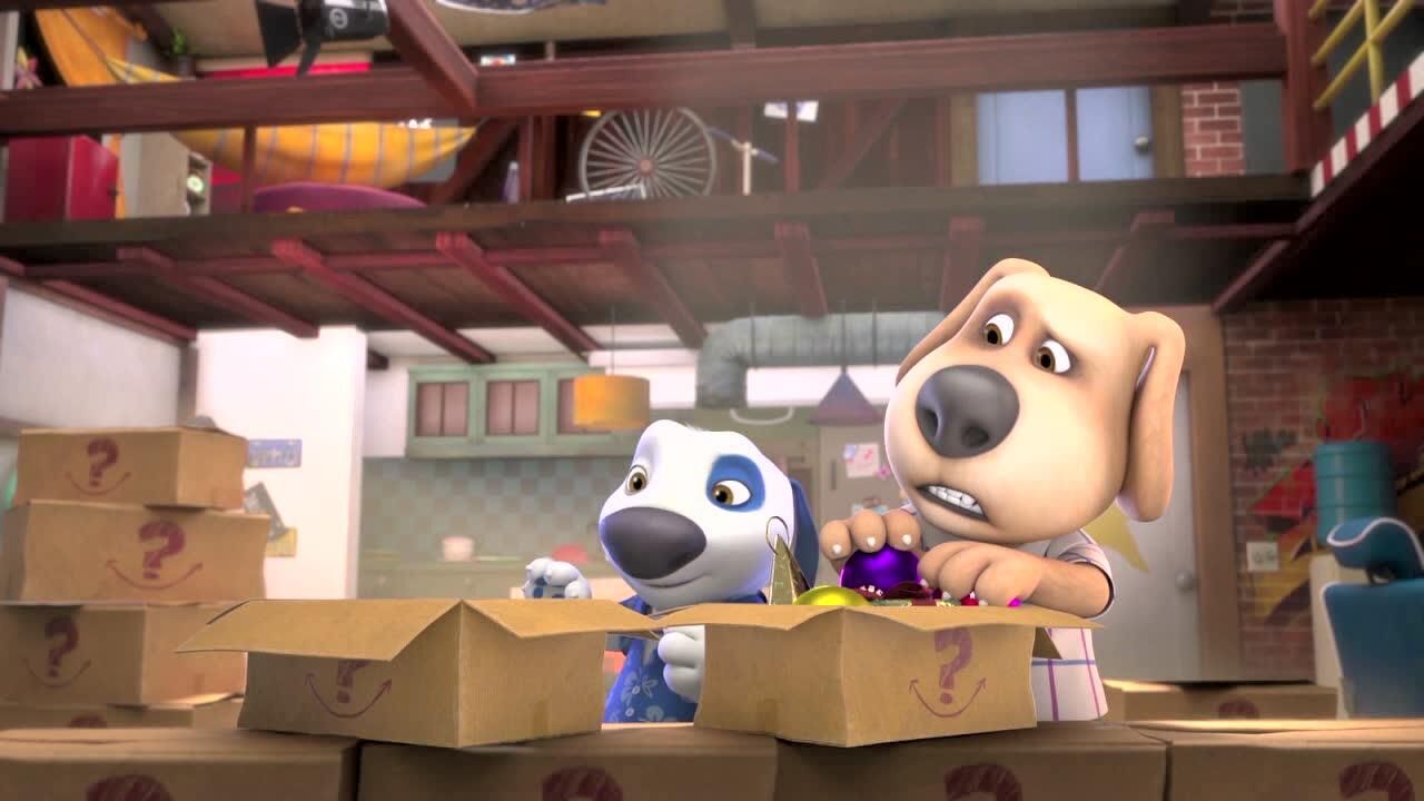 会说话的汤姆猫家族第四季:汉克狗在沙发上吃零食