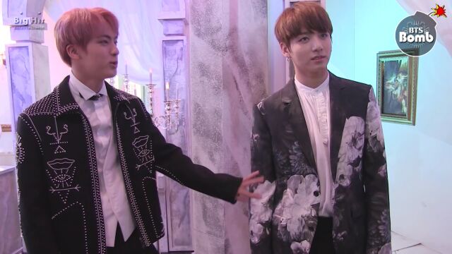 [BANGTAN BOMB] Sweet Jin & Jung KOOK 's chatter  BTS (防弹少年团)