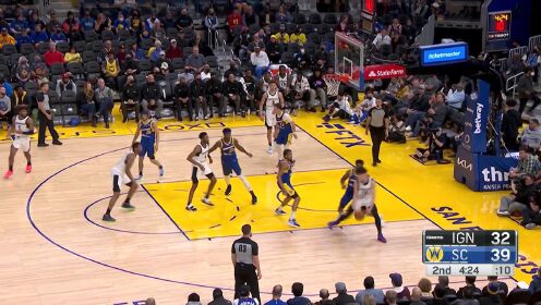 《NBA全场集锦》今日份效率相当高！曾凡博强突内线翻身跳投命中