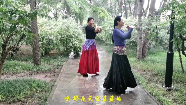 小表姐和张老师在玲珑后花园表演代表作《吉米阿佳》太美太赞了!