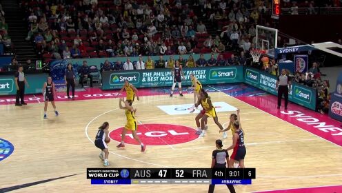 《FIBA》突破内线 玛丽娜急停跳投不讲理命中