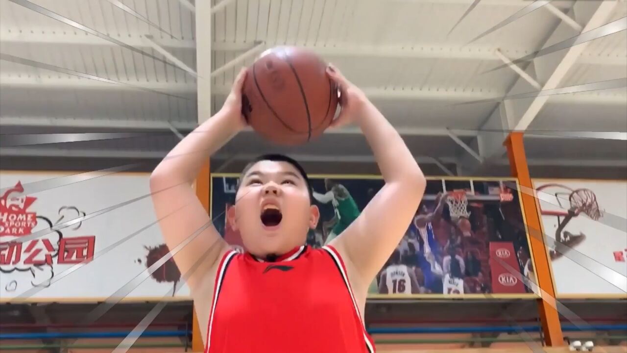 打篮球被小学生打爆_高清