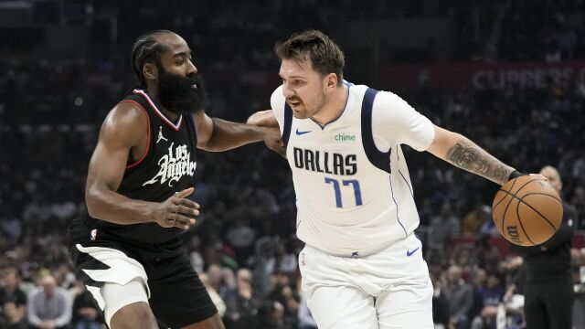 东契奇vs快船集锦 独揽30+3+4突破快下难挽颓势