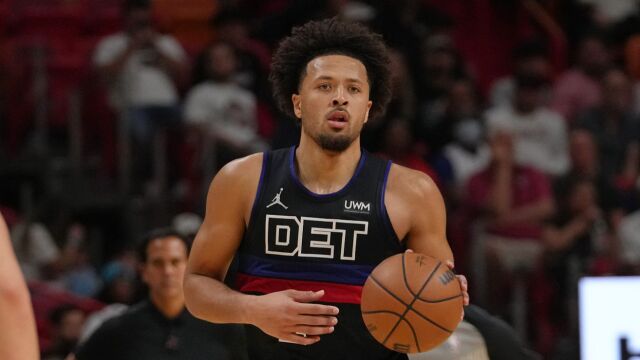 坎宁安vs热火集锦 空砍30+9错失绝杀遗憾失利