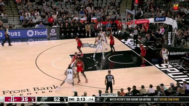 NBA：柯林斯送妙传 瓦塞尔空切完成暴扣