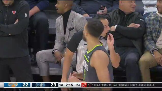NBA常规赛：尼克斯vs森林狼第1节中文解说回放