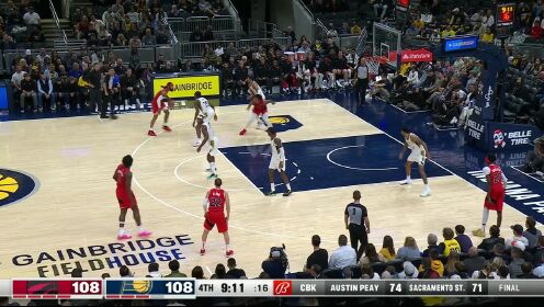 《NBA全场集锦》力拔山兮气盖世 巴恩斯空中补扣气势如虹