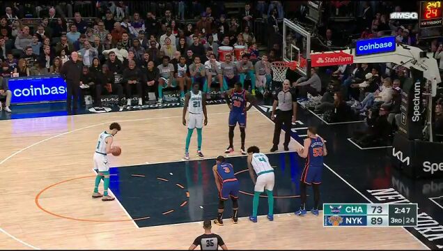 NBA常规赛：黄蜂vs尼克斯第3节英文原声回放