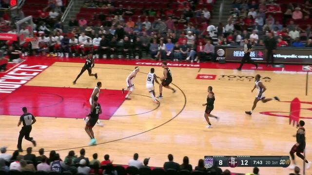 空配连线美如画！申京高抛喂饼助攻格林空接上篮打进