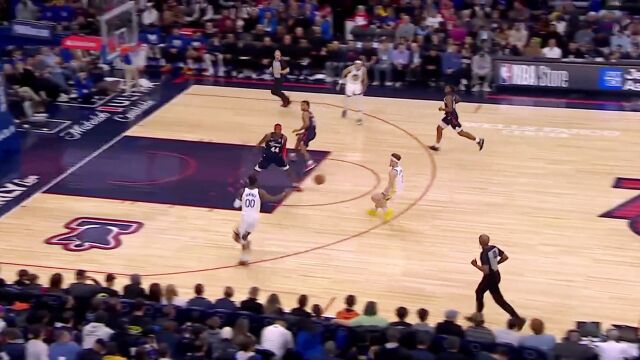 生吃哈里斯！库明加一步过人轻松上篮