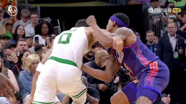 球星单挑！塔图姆碾压突破比尔打成2+1