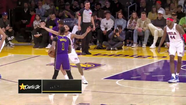 抡臂战斧王者炸扣！詹姆斯20+8+6末节11分复仇76人