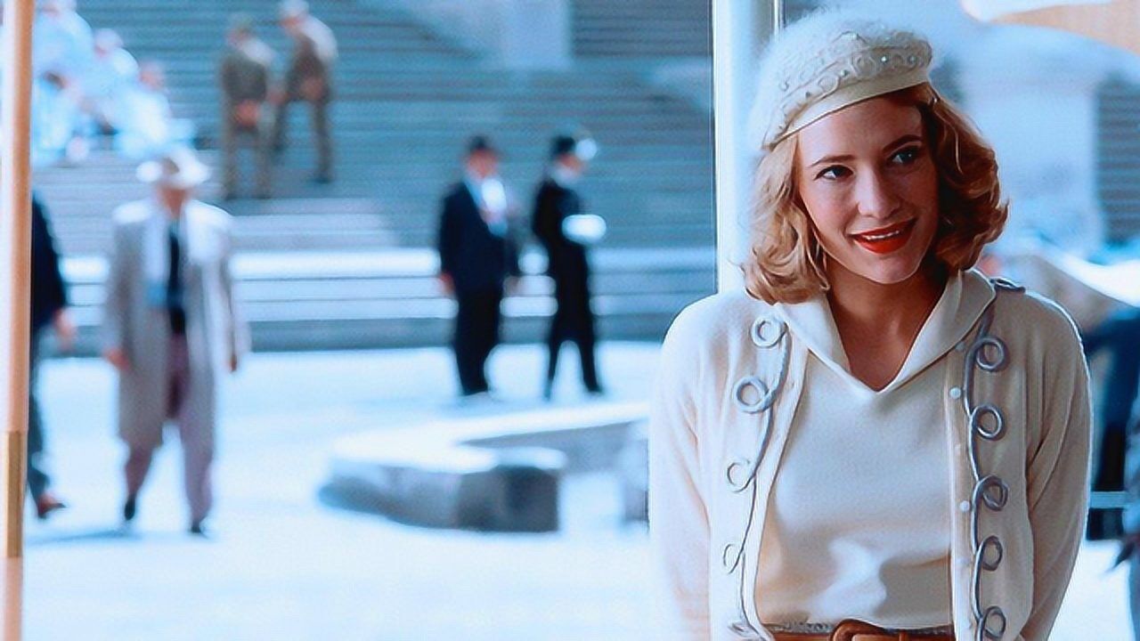 5分的悬疑电影,天才模仿富二代笔迹不断从银行取钱_腾讯视频