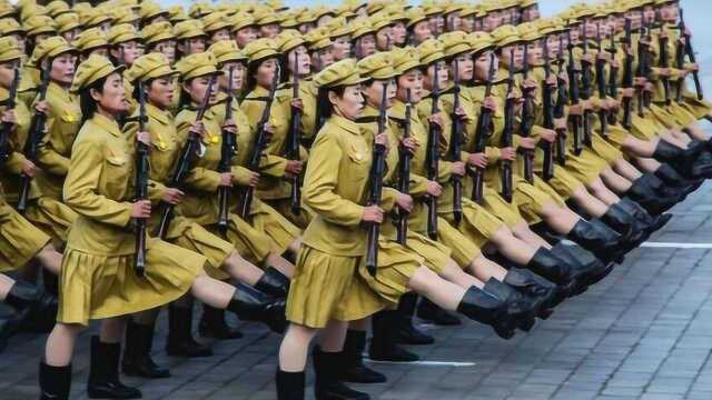 朝鲜阅兵场上的女民兵方阵英姿飒爽迈着大鹅步格外引人注意