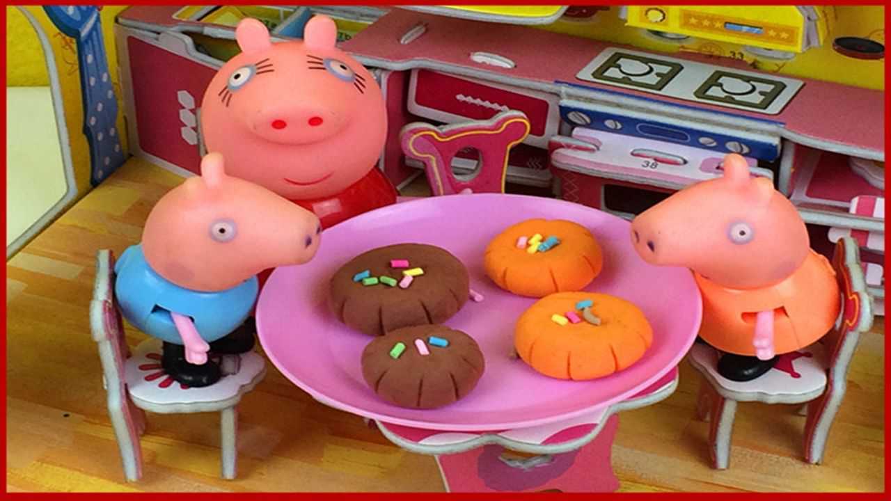 小猪佩奇和乔治一家过家家制作美味的南瓜饼