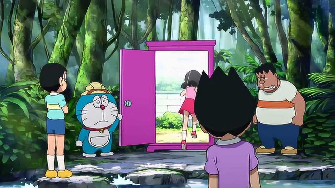 哆啦a梦在一次探险里用了4次任意门每一次它都很无奈