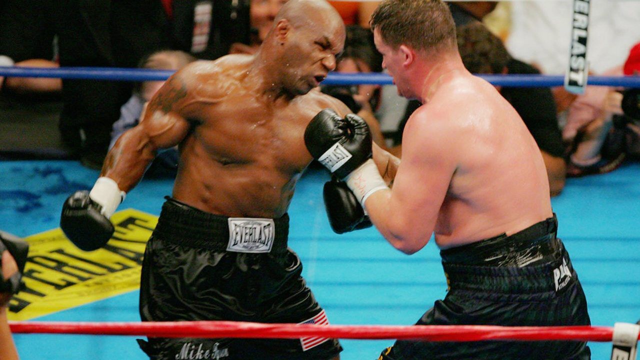 泰森很帅的一次比赛速度力量防守重拳都发挥的淋漓尽致