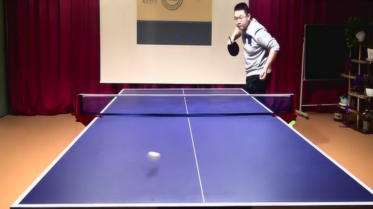 乒乓球直板教学视频发左侧上旋球的技术动作要领