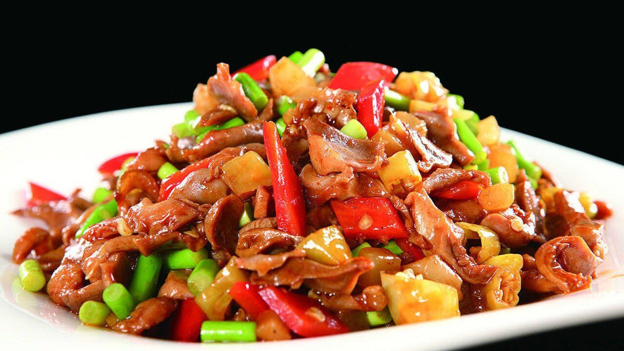 鸡身上不值钱的东西做出最强下饭菜,川菜火爆鸡杂详解