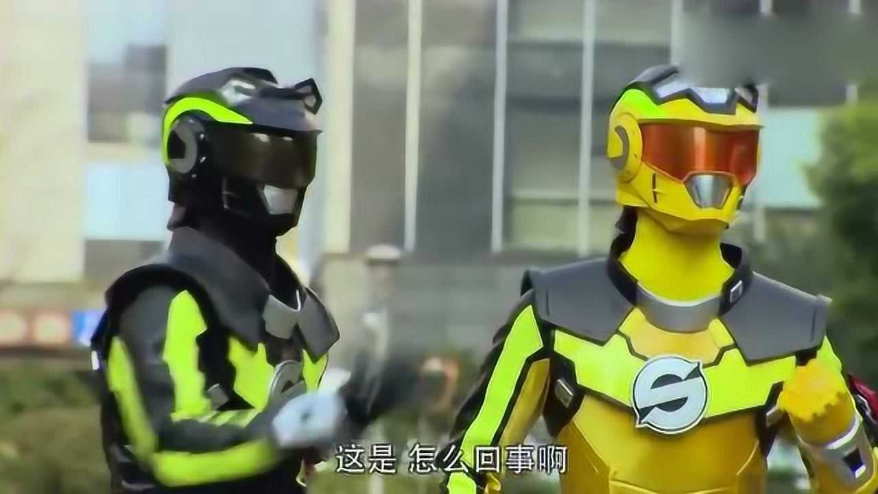 巨神战击队屁怪变大了爆裂战机王才是他的对手