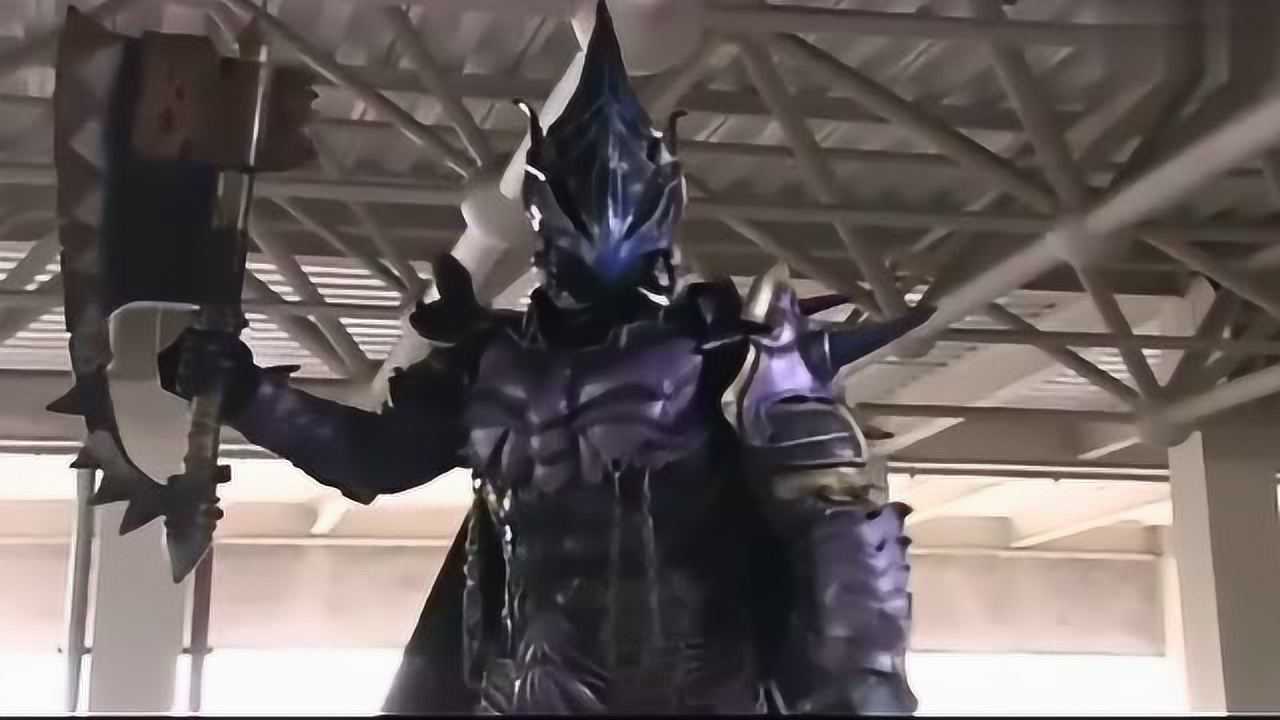 《铠甲勇士》刑天也太弱了吧,安迷修三刀就直接打回原形