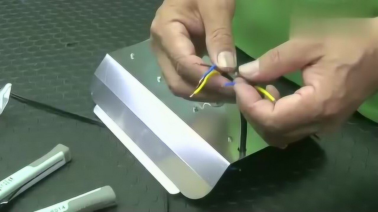 碘钨灯,100w led投光灯,接线头防水接法!