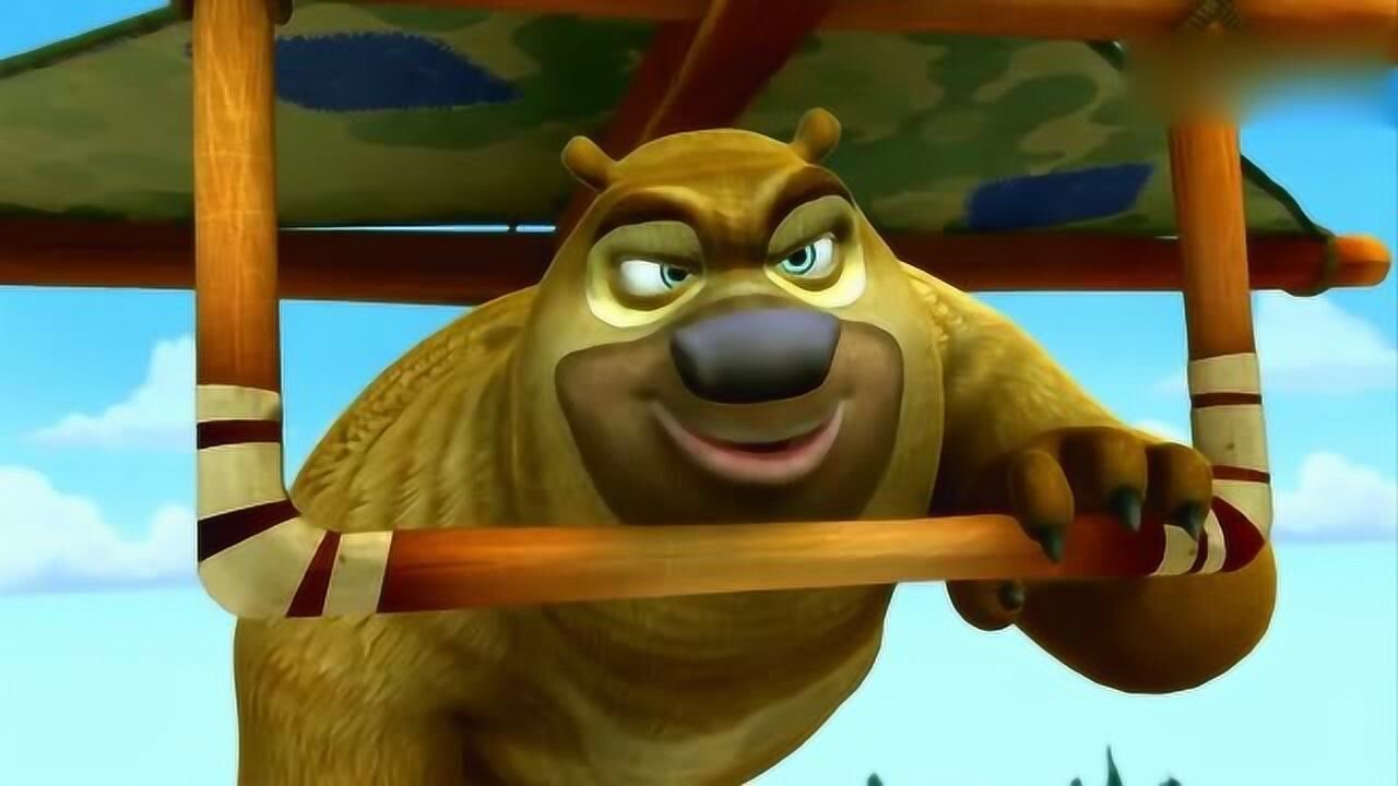 熊出没 会飞的熊二把光头强带上了天空中,飞翔的感觉就是不一样!