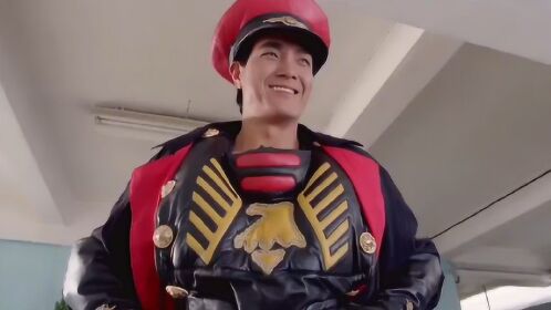 街头霸王改编电影,张学友扫把头造型