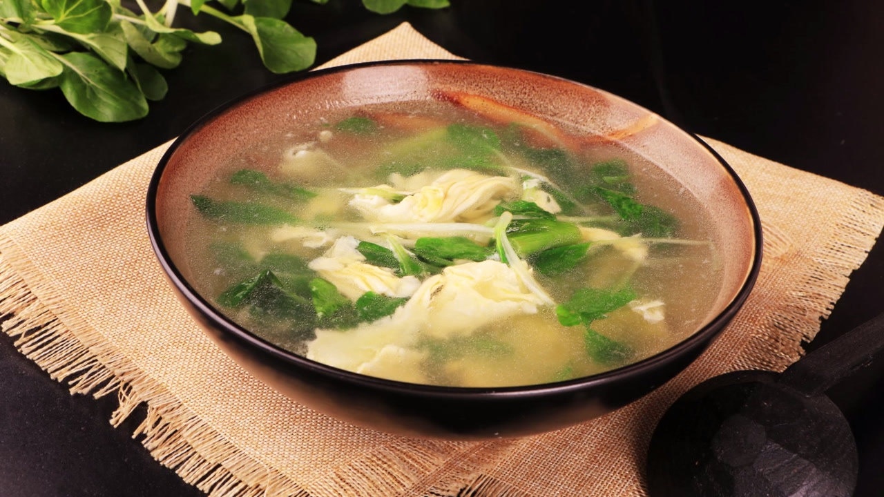 一道念念不忘的鸡毛菜蛋花汤让你回味家的味道