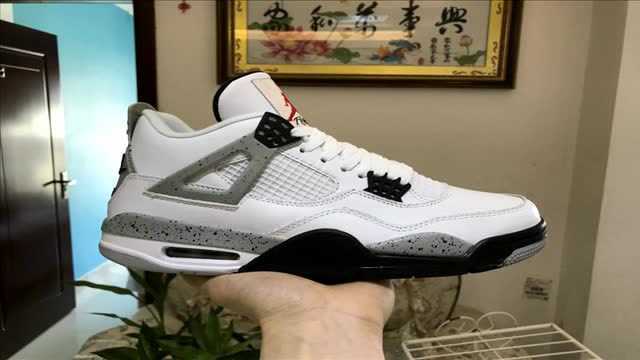 AJ4白水泥 Air Jordan 4 White Cement 实物拍摄