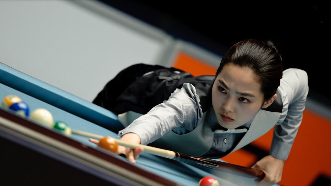 原来桌球还能这么打高超的花式桌球技巧看得人眼花缭乱