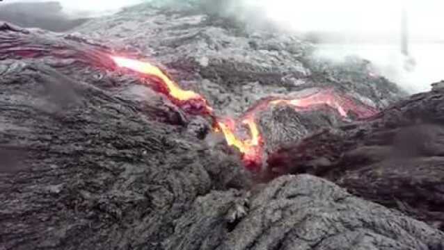 近距离实拍火山熔岩, 感受来自大自然神奇而又可怕的力量