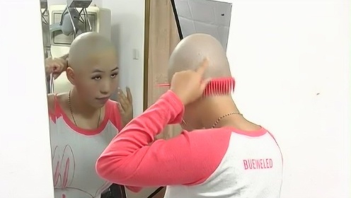 美女剪长发  51hair网638长发剃了光头