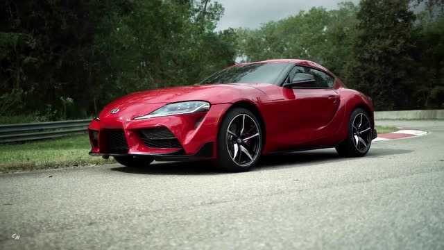 试驾2020款丰田Supra,你觉得这台车造型好看吗?